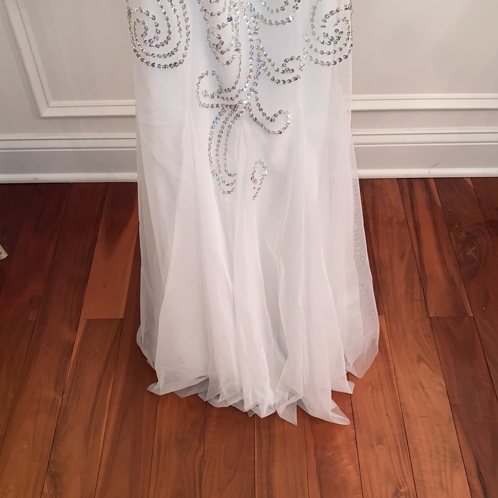 Sean Collection Rhinestone & Sequin Open Back Whi… - image 8